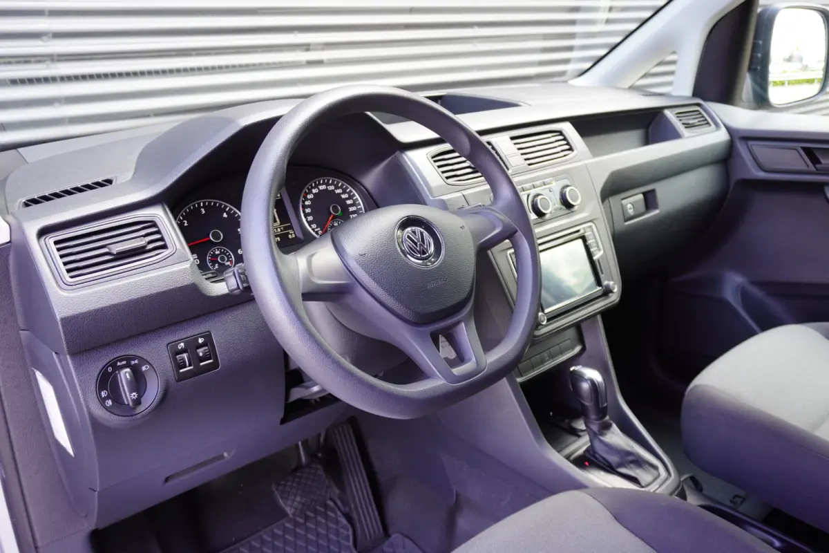 102pk Automaat Navigatie Trekhaak Imperiaal Cruise control Parkeersensoren