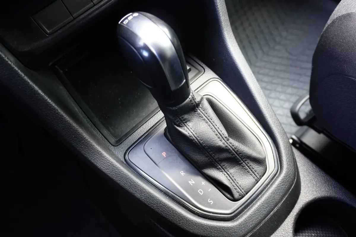 102pk Automaat Navigatie Trekhaak Imperiaal Cruise control Parkeersensoren