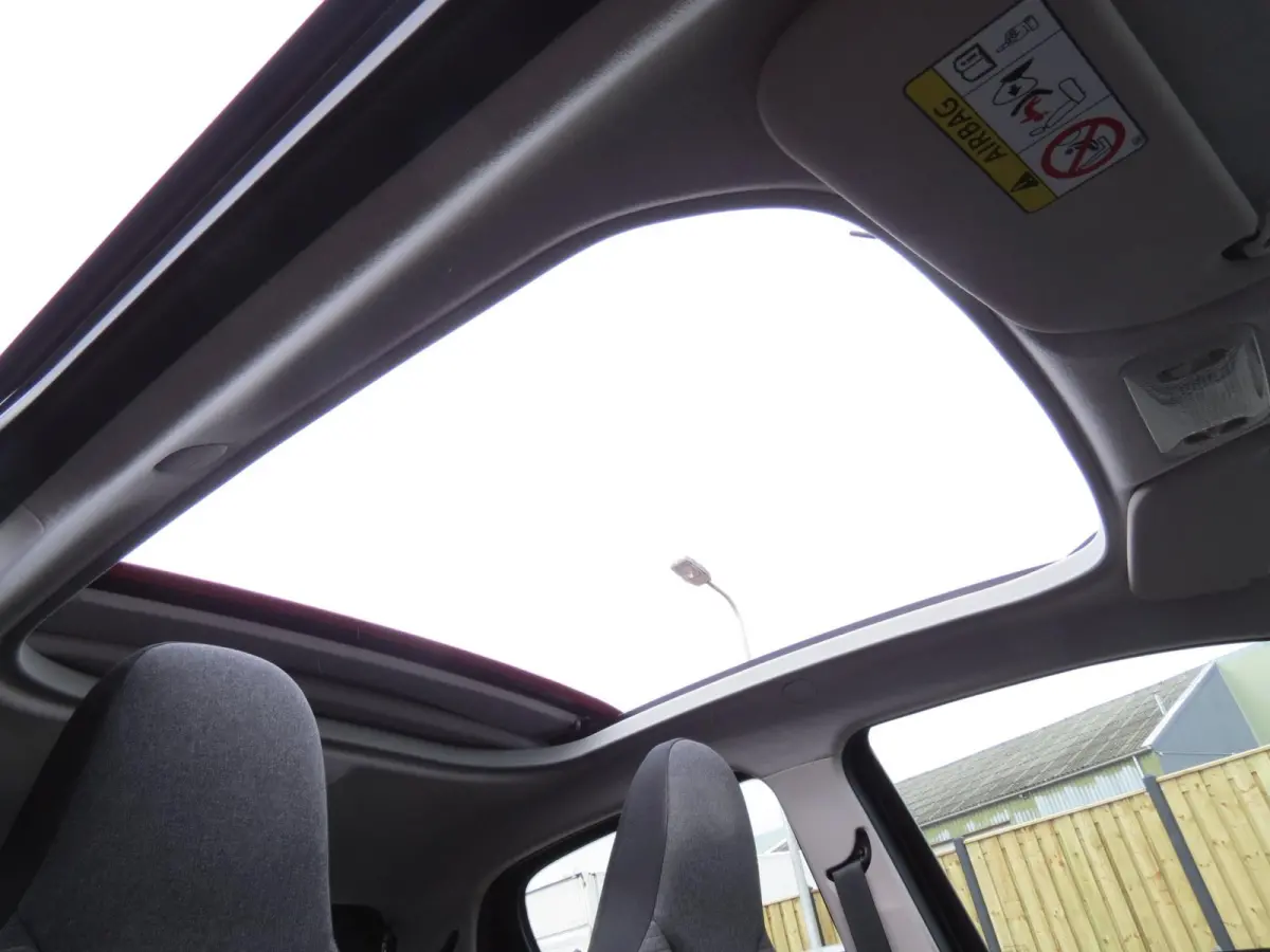 1.0 e-VTi Airscape Shine CABRIO | OPEN DAK | CAMERA | 15 INCH LICHTMETALEN VELGEN | GROOT SCHERM | AIRCO | ELEK RAMEN |