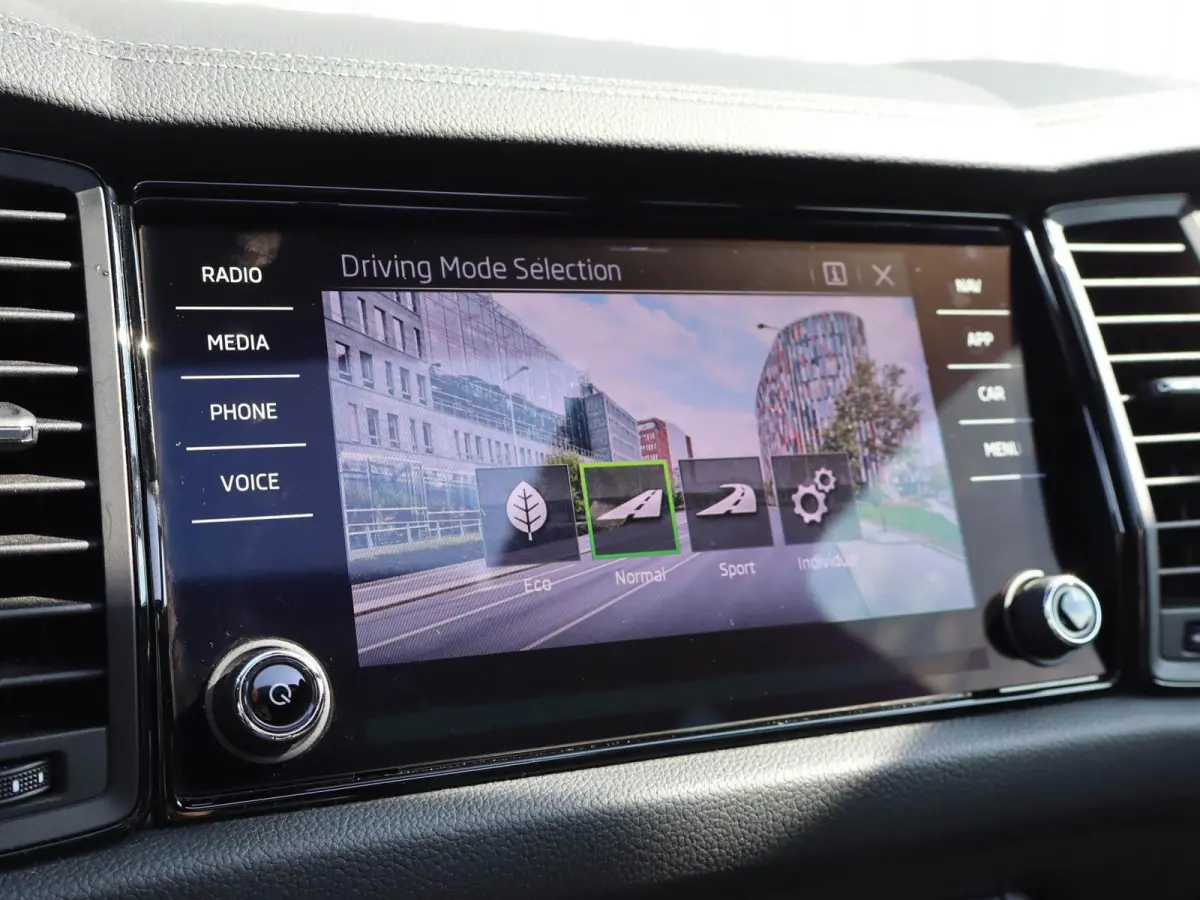 1.5 TSI 150pk DSG Sportline Business 7p. | Panoramadak | 20" Velgen | Adaptive Cruise