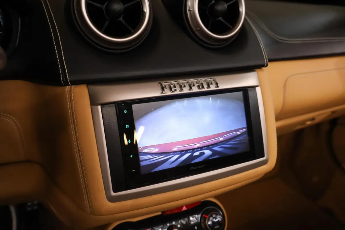 4.3 V8 HELE|Sportuitlaat|Camera|Lift|Carplay|