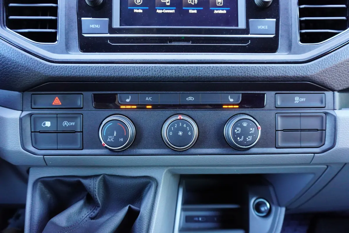 140pk L4H3/L3H2 Trekhaak Camera Apple Carplay Stoelverwarming 3-Zits