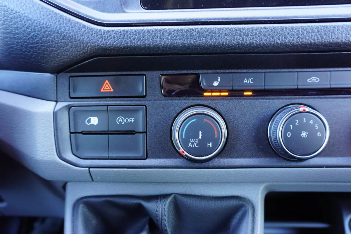 140pk L4H3/L3H2 Trekhaak Camera Apple Carplay Stoelverwarming 3-Zits