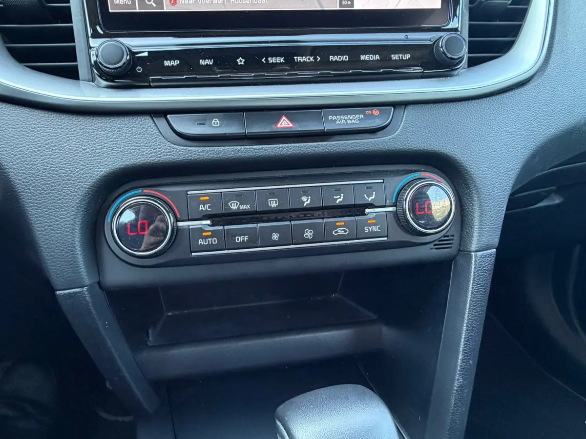 1.0 T-GDi MHEV DynamicLine Carplay / Camera