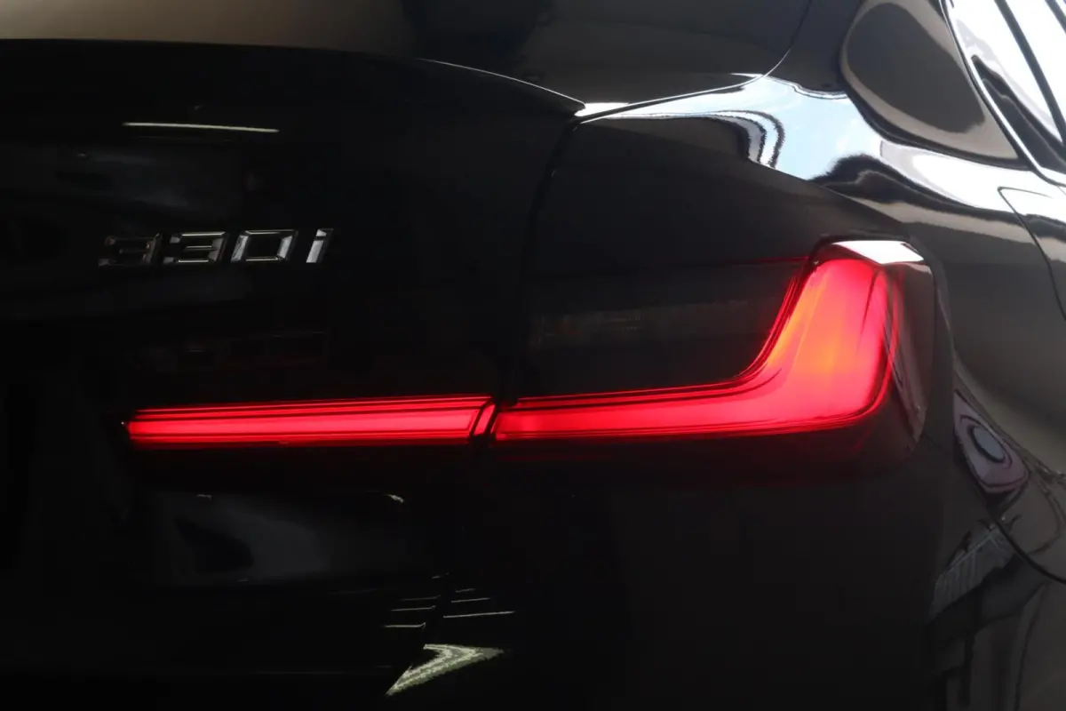 330i High Executive Edition