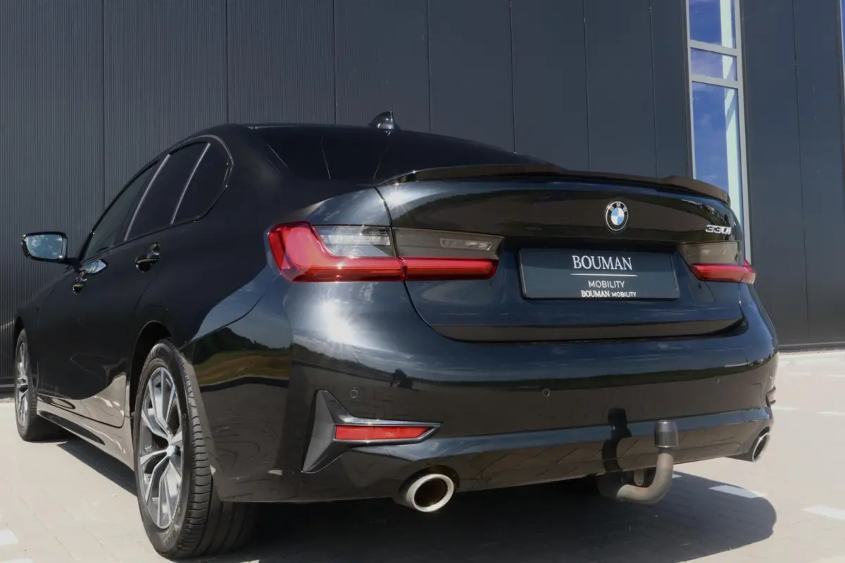 330i High Executive Edition