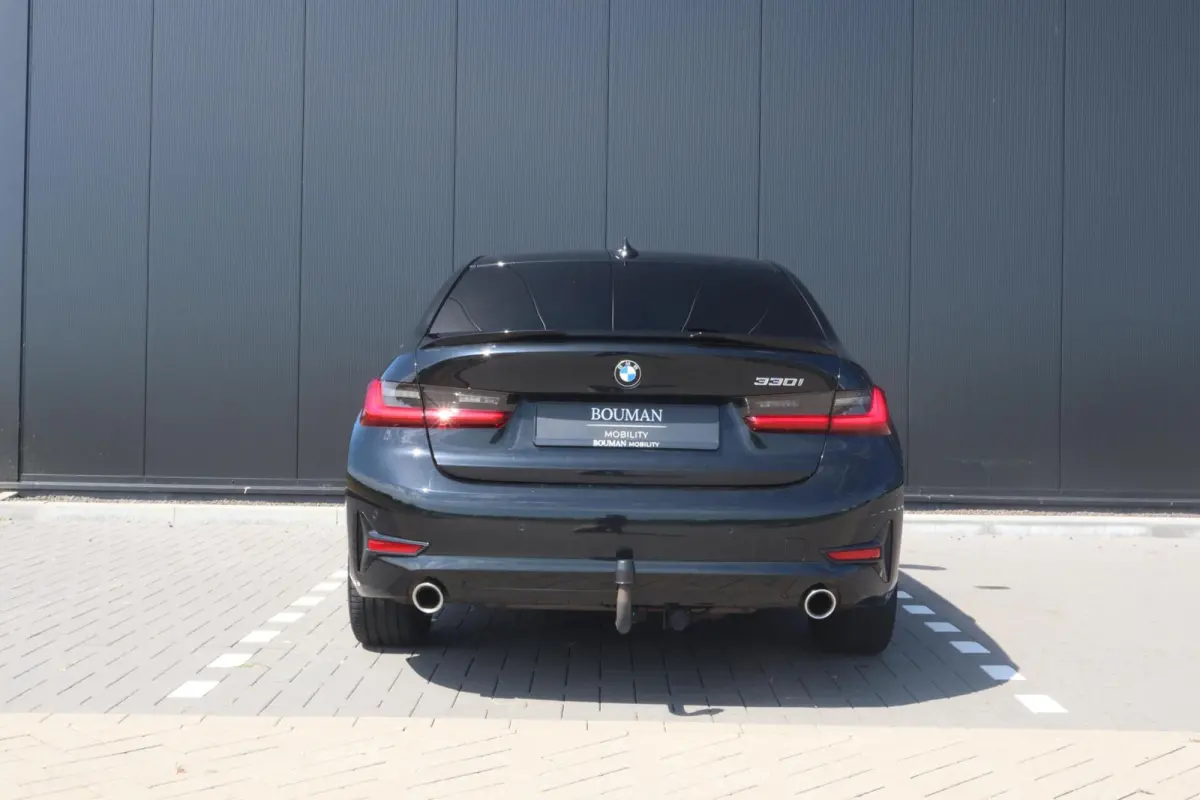 330i High Executive Edition