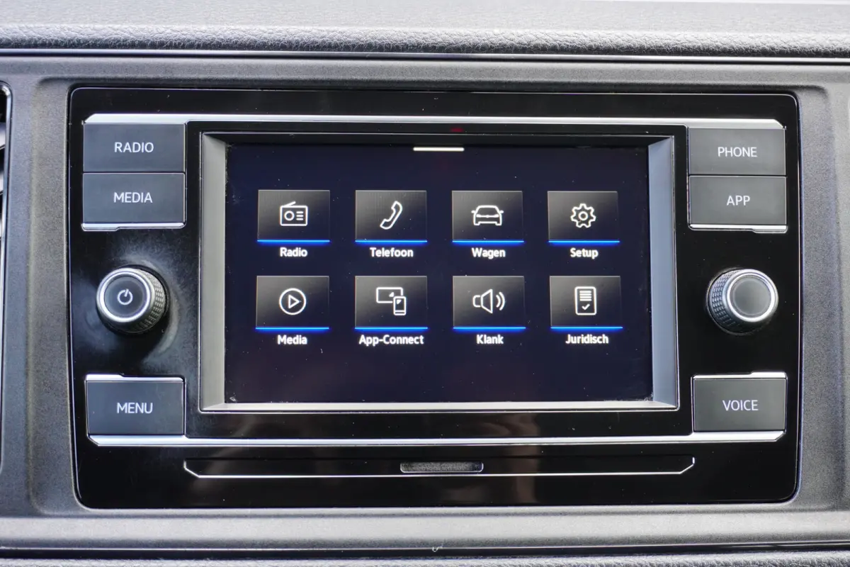 140pk L3H3/L2H2 7 persoons Apple carplay Airco kunstleder