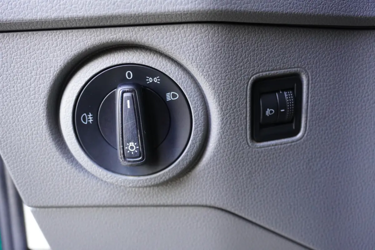 140pk L3H3/L2H2 7 persoons Apple carplay Airco kunstleder
