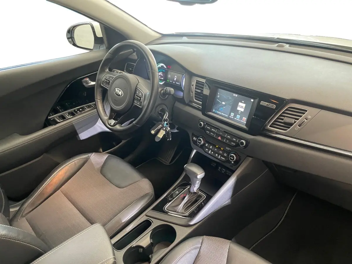 1.6 GDi Hybrid DynamicLine | Climate Control | Cruise Control | Camera | Navigatie | Bluetooth |