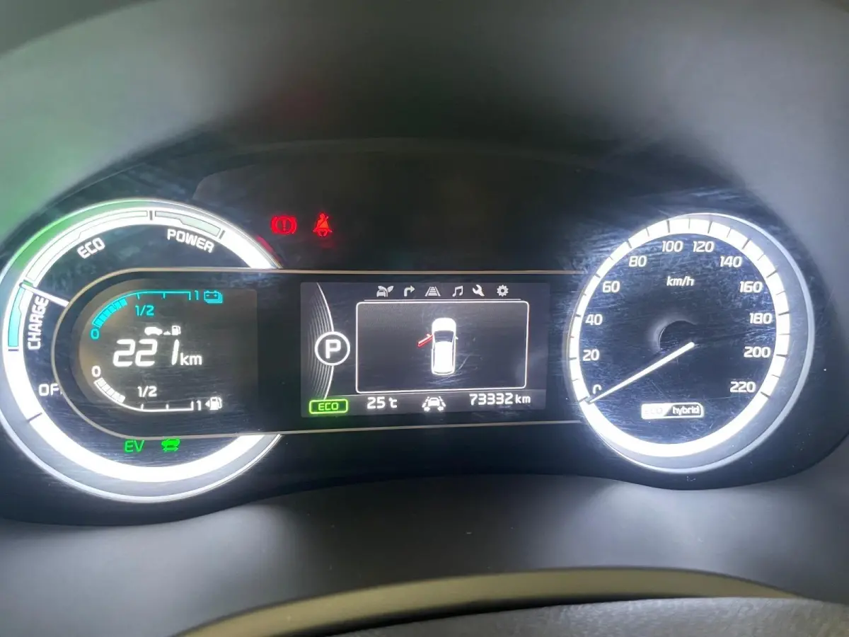 1.6 GDi Hybrid DynamicLine | Climate Control | Cruise Control | Camera | Navigatie | Bluetooth |