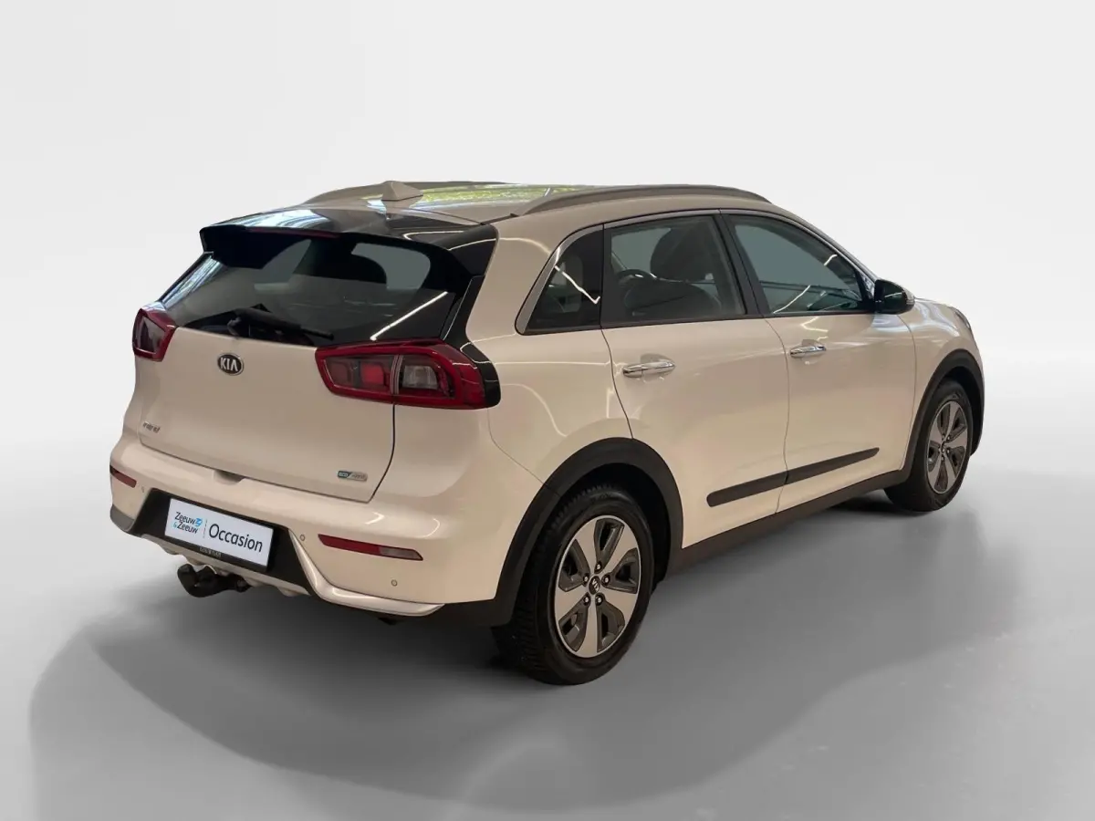 1.6 GDi Hybrid DynamicLine | Climate Control | Cruise Control | Camera | Navigatie | Bluetooth |