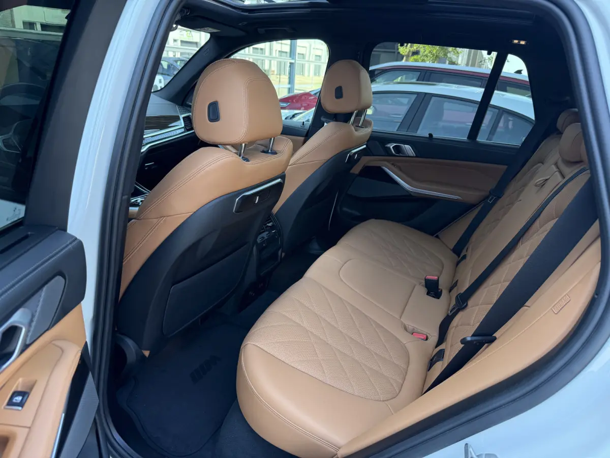 xDrive50e M-Sport