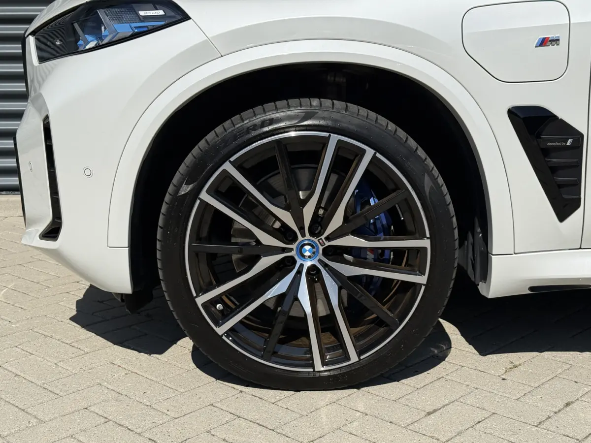 xDrive50e M-Sport