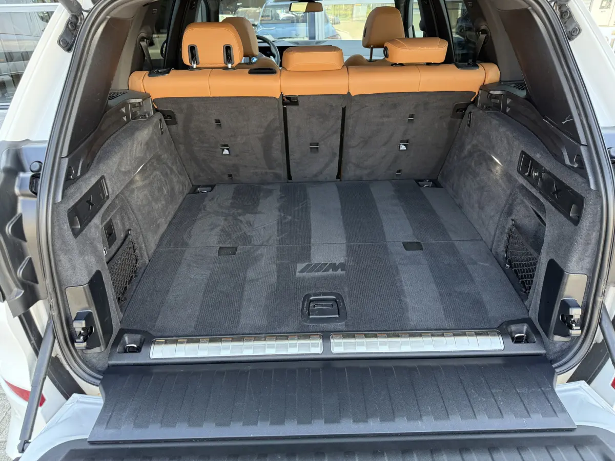 xDrive50e M-Sport