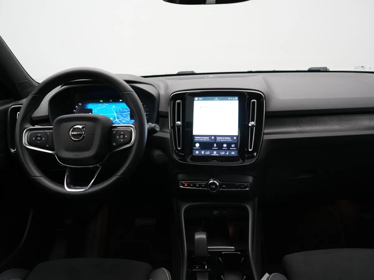 Ultimate 70 kWh 231pk Dealer O.H | Panodak | Adaptive Cruise | Harman / Kardon | 360 Camera | Alcantara Sportstoelen Memory & Verwarmd | Apple Carplay | Keyless | Stuurverwarming | BLIS | Go