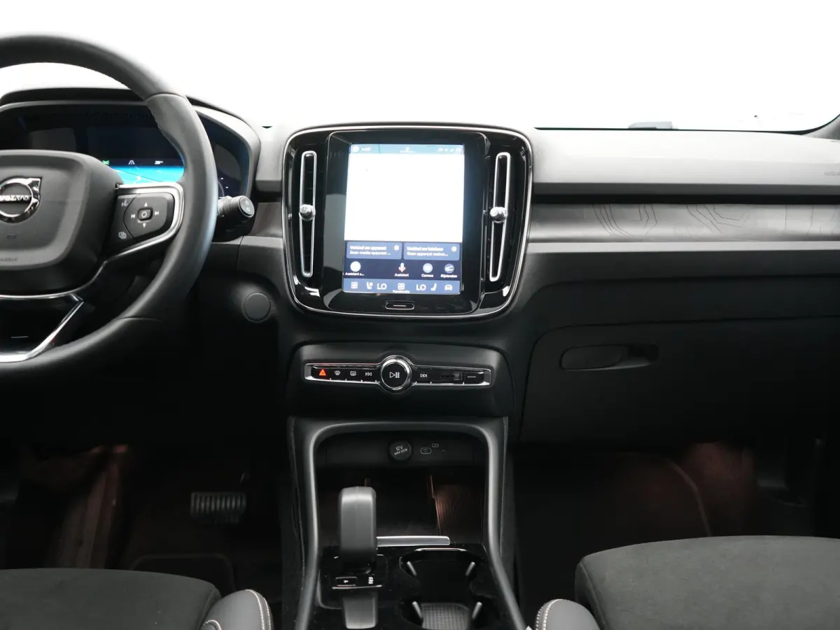 Ultimate 70 kWh 231pk Dealer O.H | Panodak | Adaptive Cruise | Harman / Kardon | 360 Camera | Alcantara Sportstoelen Memory & Verwarmd | Apple Carplay | Keyless | Stuurverwarming | BLIS | Go