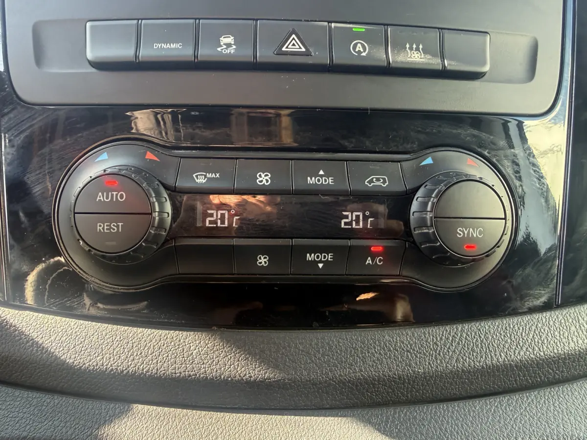 119 1.9 CDI L2H1 190pk Automaat LED Dubbele Schuif Cruise control Climate control Trekhaak Carplay Parkeersensoren v+a