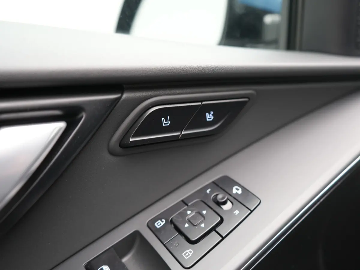 1.6 GDi ExecutiveLine PHEV 182pk Dealer O.H | Adaptive Cruise | Camera | Harman / Kardon | Lederen Sporstoelen Memory & Ventilatie | Keyless | Apple Carplay | Stoel & Stuurverwarming | BLIS 
