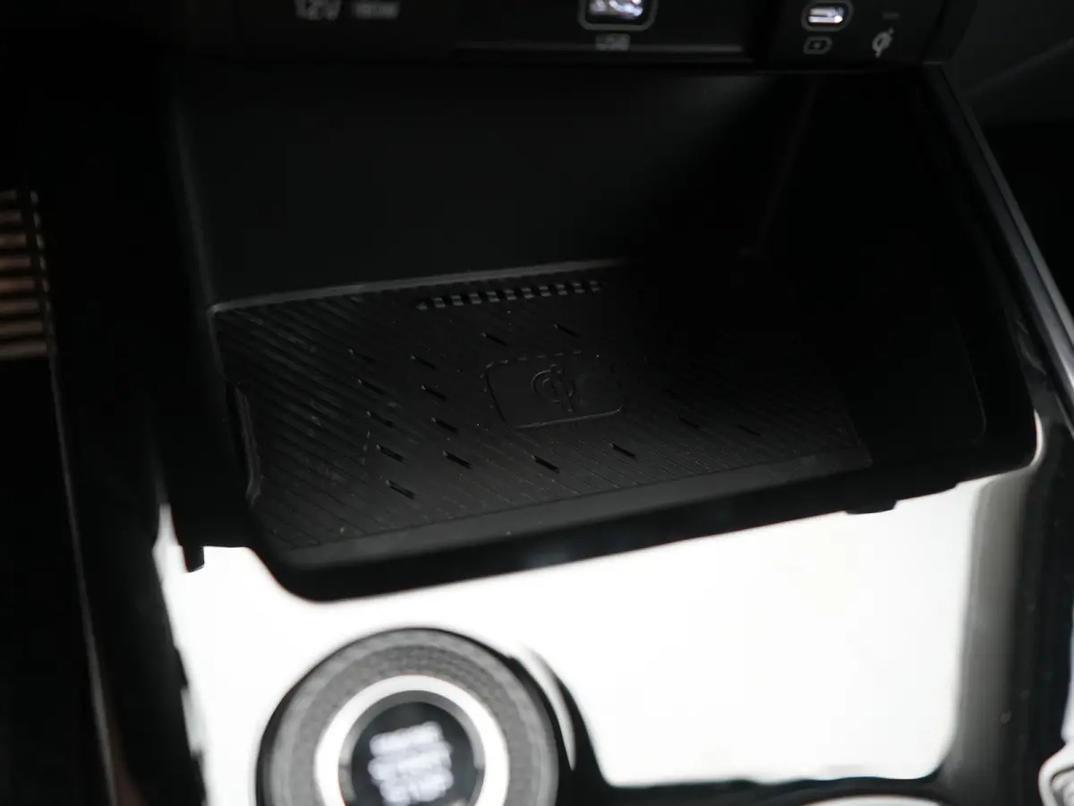 1.6 GDi ExecutiveLine PHEV 182pk Dealer O.H | Adaptive Cruise | Camera | Harman / Kardon | Lederen Sporstoelen Memory & Ventilatie | Keyless | Apple Carplay | Stoel & Stuurverwarming | BLIS 
