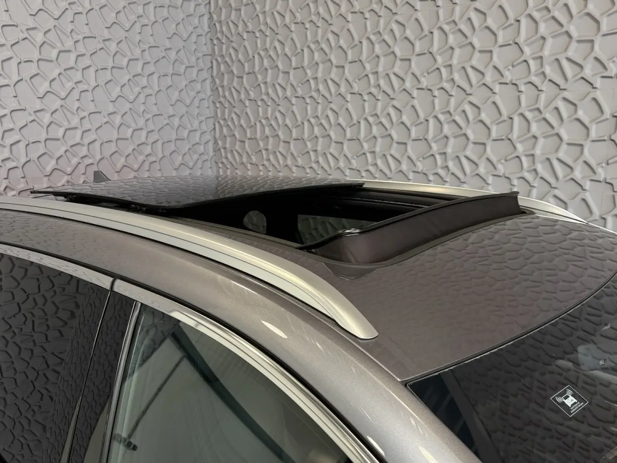 1.5 T DM-i AWD 324PK bruin/leer Pano Dak Head‑Up 360° Camera Stoel‑/Stuurverwarming Stoelventilatie Infinity Audio 6 JAAR GARANTIE phev