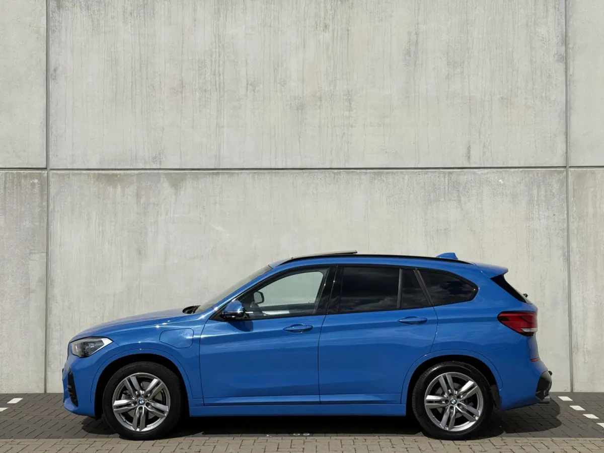 xDrive25e M-Sport plug-in hybrid | Pano | LED | trekh