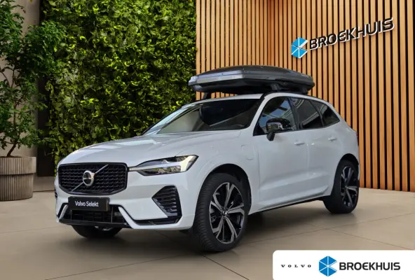 2.0 T6 Plug-in hybrid AWD Plus Dark | Trekhaak | Camera | Panoramadak | Memory | Pilot Assist