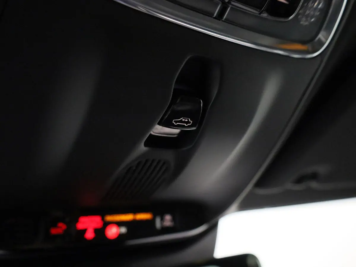 2.0 T8 AWD Polestar Engineered PHEV | PANORAMADAK | TREKHAAK | LEDER | NAVIGATIE
