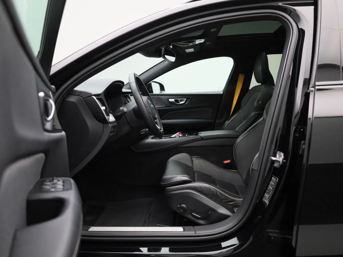 2.0 T8 AWD Polestar Engineered PHEV | PANORAMADAK | TREKHAAK | LEDER | NAVIGATIE
