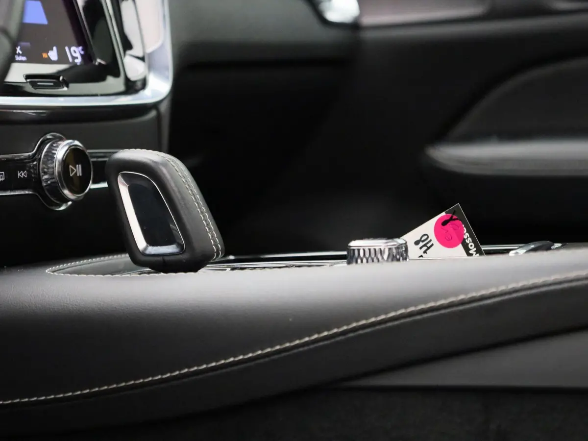 2.0 T8 AWD Polestar Engineered PHEV | PANORAMADAK | TREKHAAK | LEDER | NAVIGATIE