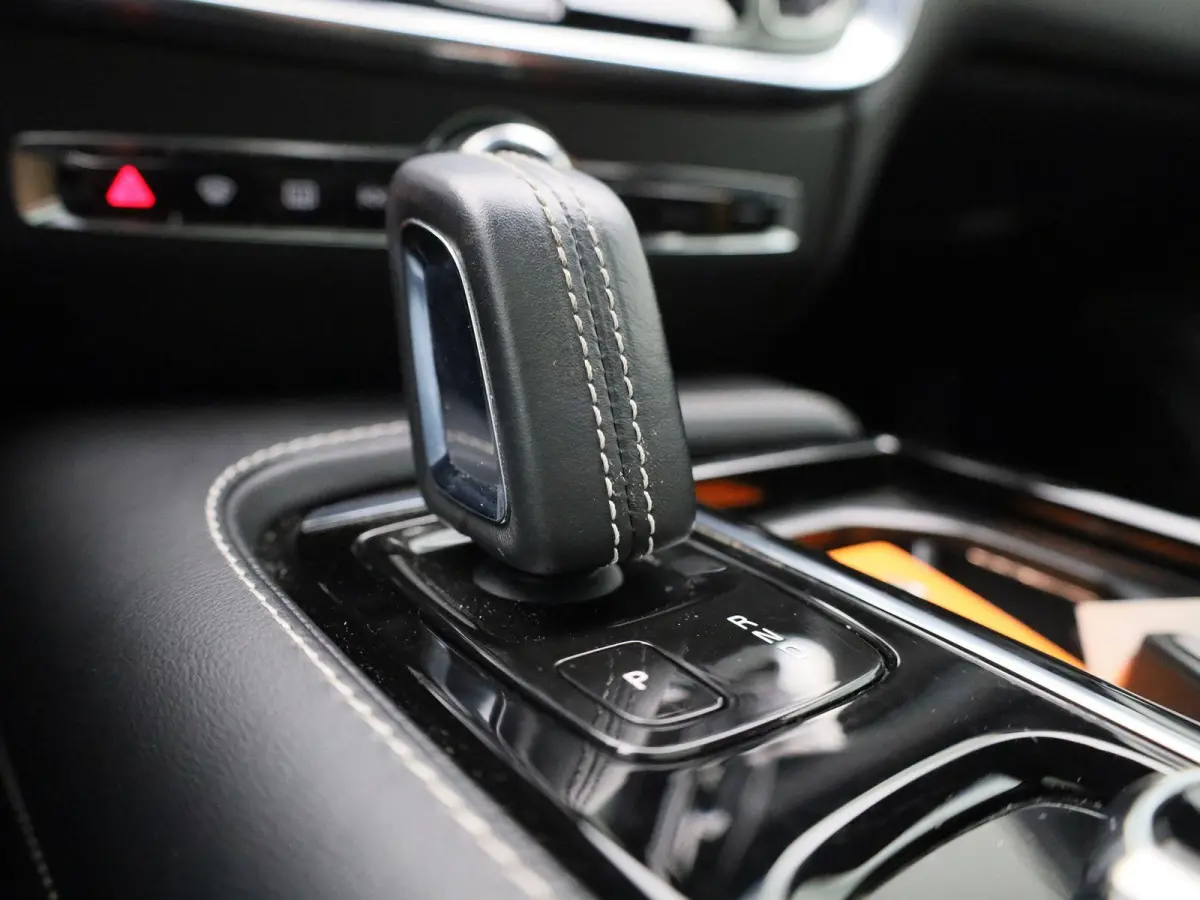 2.0 T8 AWD Polestar Engineered PHEV | PANORAMADAK | TREKHAAK | LEDER | NAVIGATIE