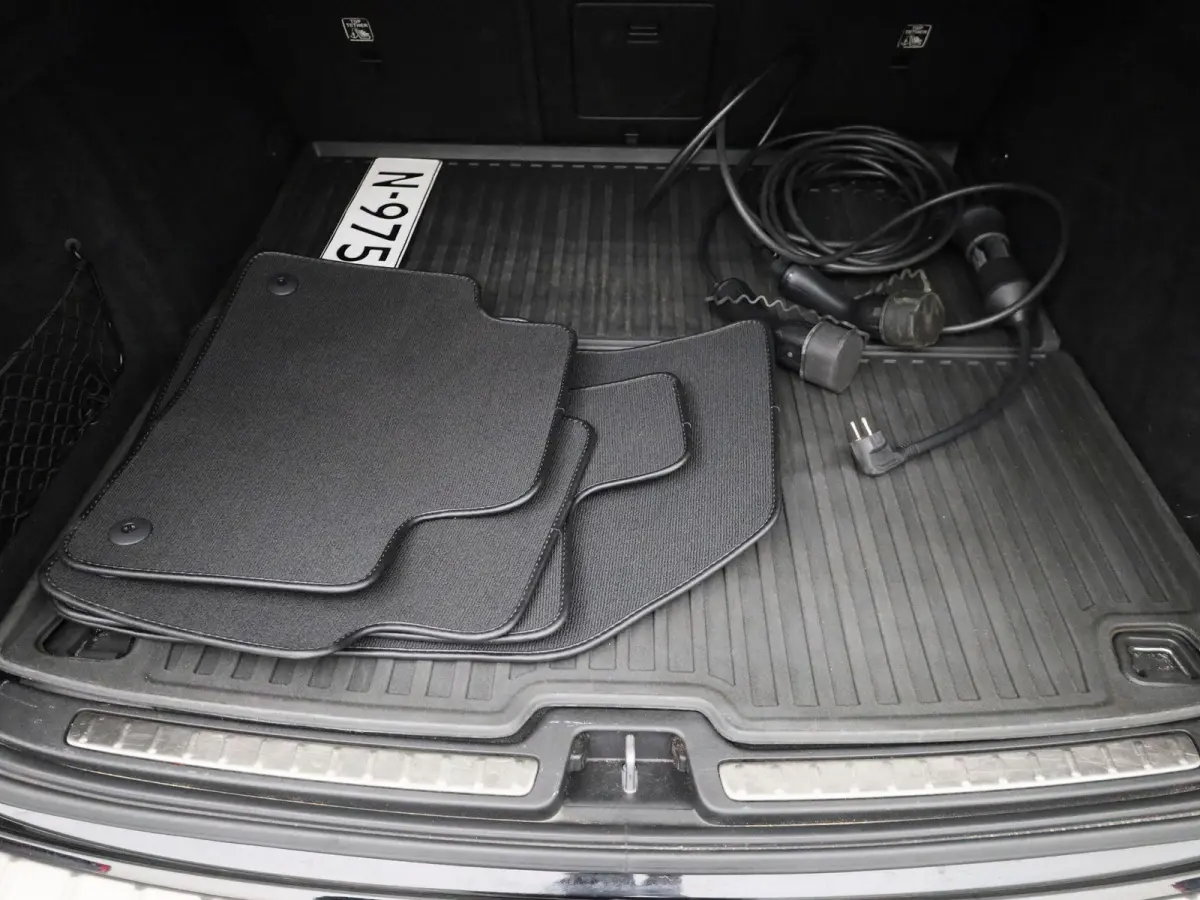 2.0 T8 AWD Polestar Engineered PHEV | PANORAMADAK | TREKHAAK | LEDER | NAVIGATIE