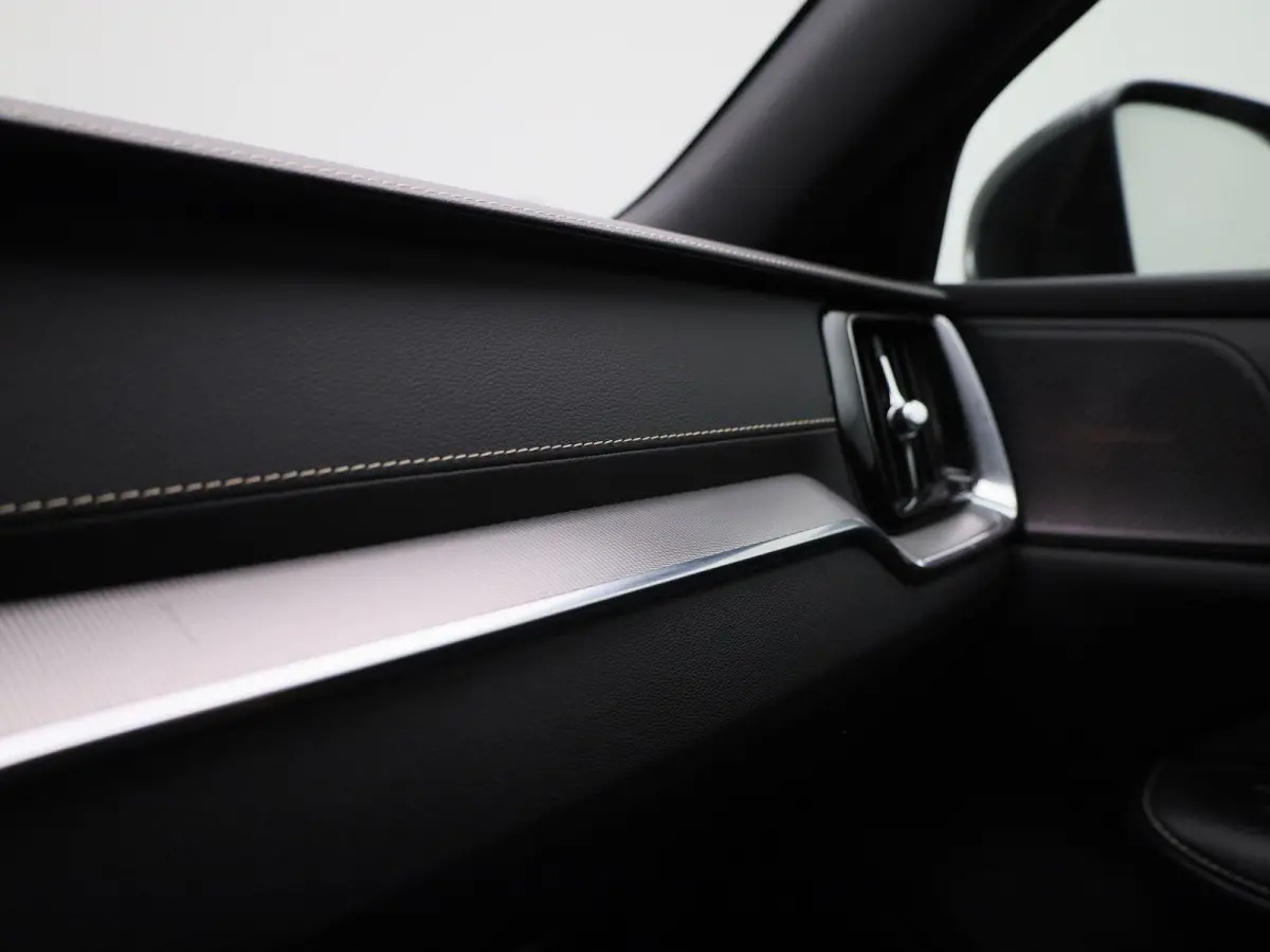 2.0 T8 AWD Polestar Engineered PHEV | PANORAMADAK | TREKHAAK | LEDER | NAVIGATIE