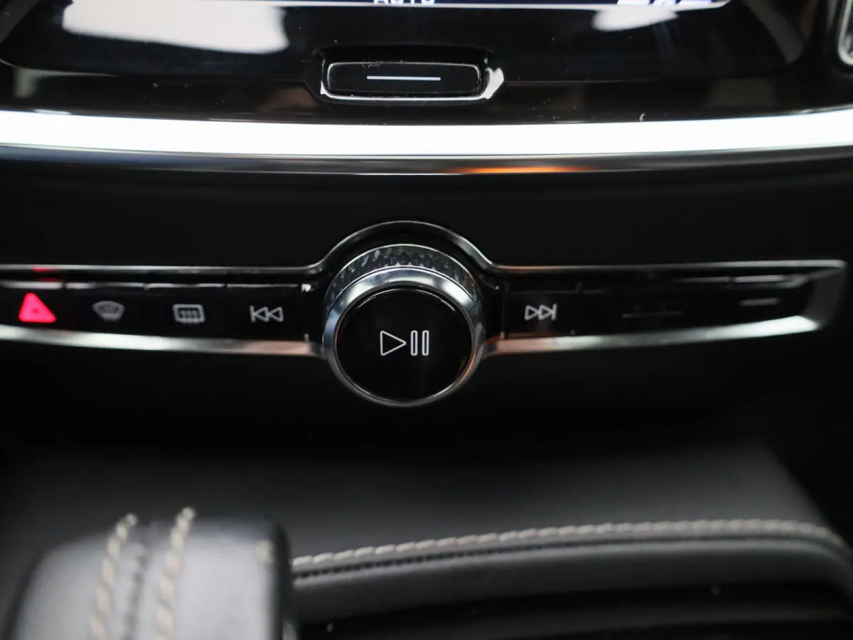 2.0 T8 AWD Polestar Engineered PHEV | PANORAMADAK | TREKHAAK | LEDER | NAVIGATIE