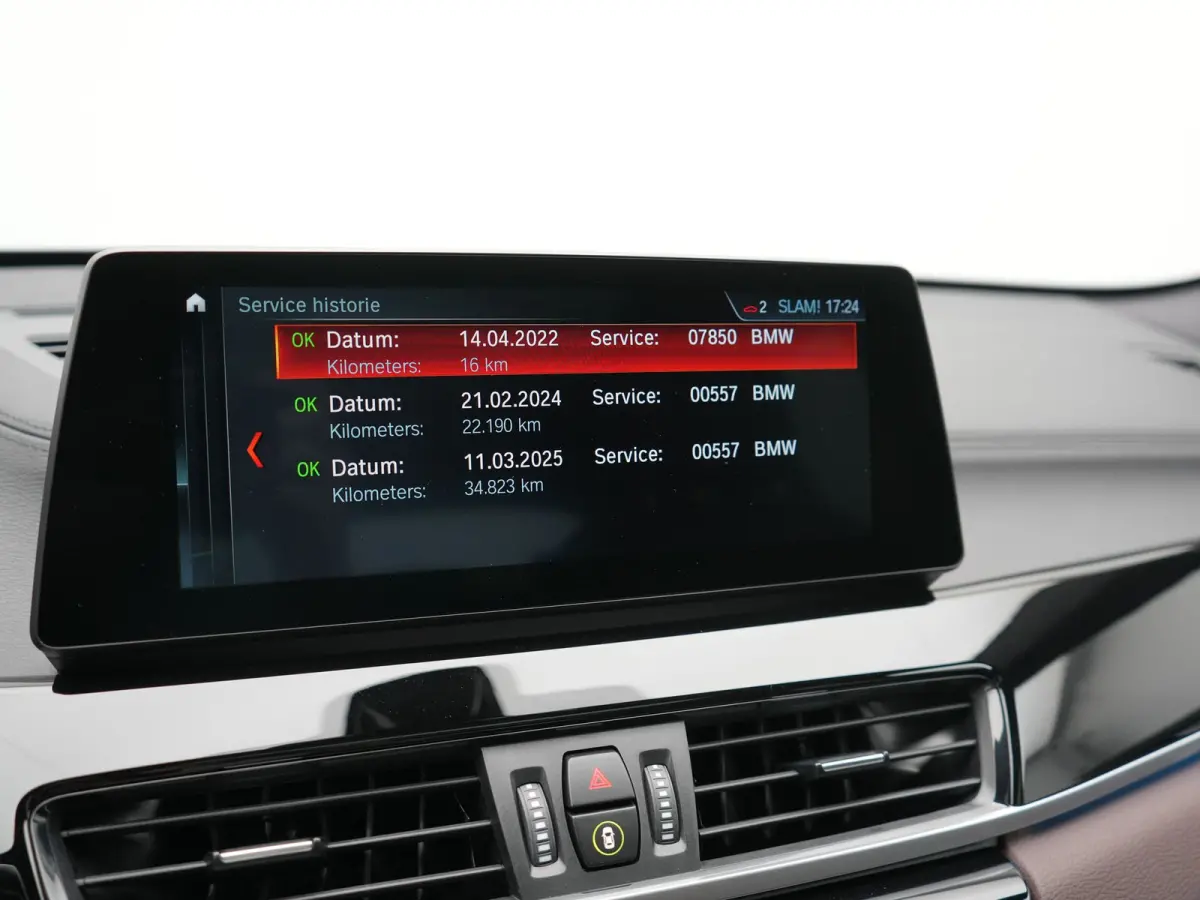 xDrive25e xLine PHEV 221pk Dealer O.H | Panodak | Adaptive Cruise | Camera | Head Up | Lederen Sportstoelen Memory & Verwarmd | Hifi Audio | Lane Assist | Sfeerverlichting | Navigatie | DAB 