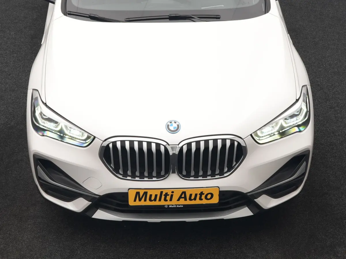 xDrive25e xLine PHEV 221pk Dealer O.H | Panodak | Adaptive Cruise | Camera | Head Up | Lederen Sportstoelen Memory & Verwarmd | Hifi Audio | Lane Assist | Sfeerverlichting | Navigatie | DAB 