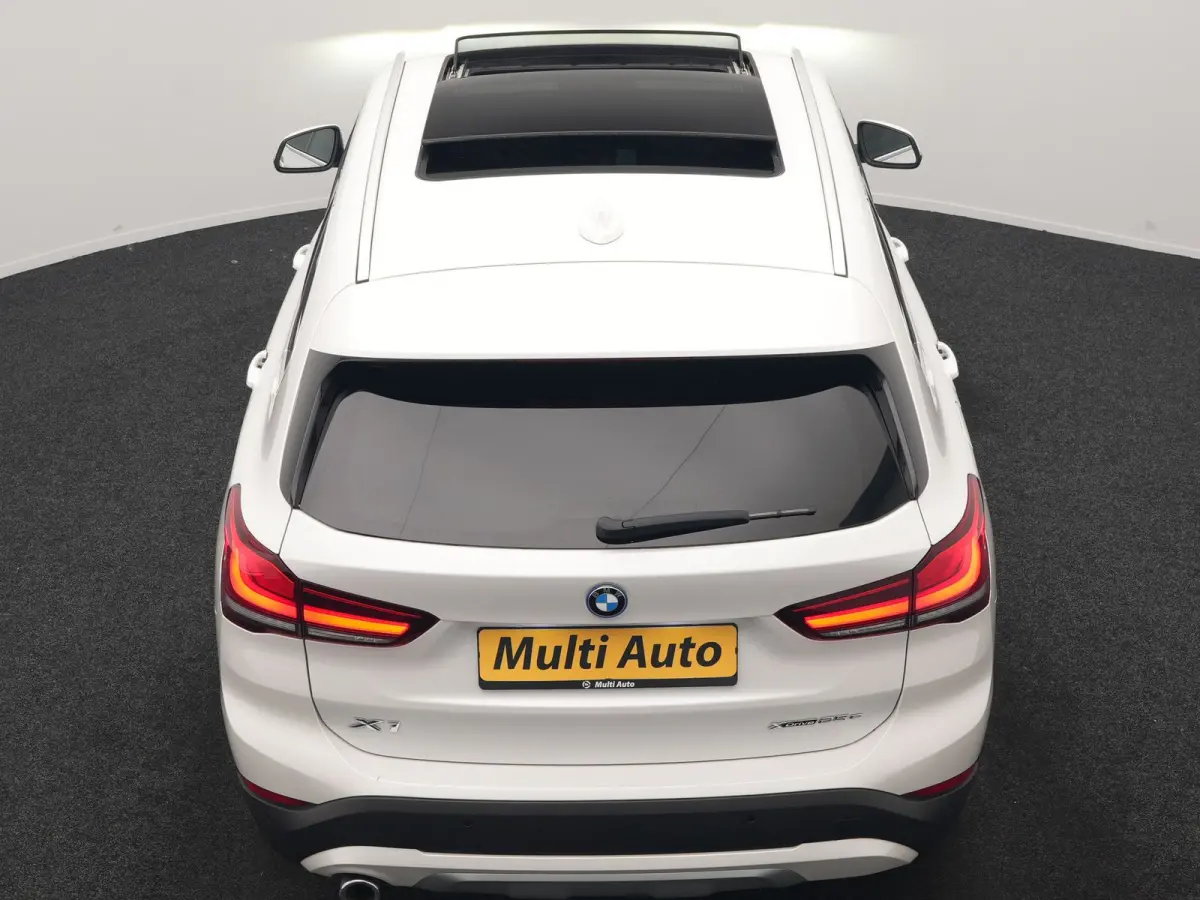 xDrive25e xLine PHEV 221pk Dealer O.H | Panodak | Adaptive Cruise | Camera | Head Up | Lederen Sportstoelen Memory & Verwarmd | Hifi Audio | Lane Assist | Sfeerverlichting | Navigatie | DAB 