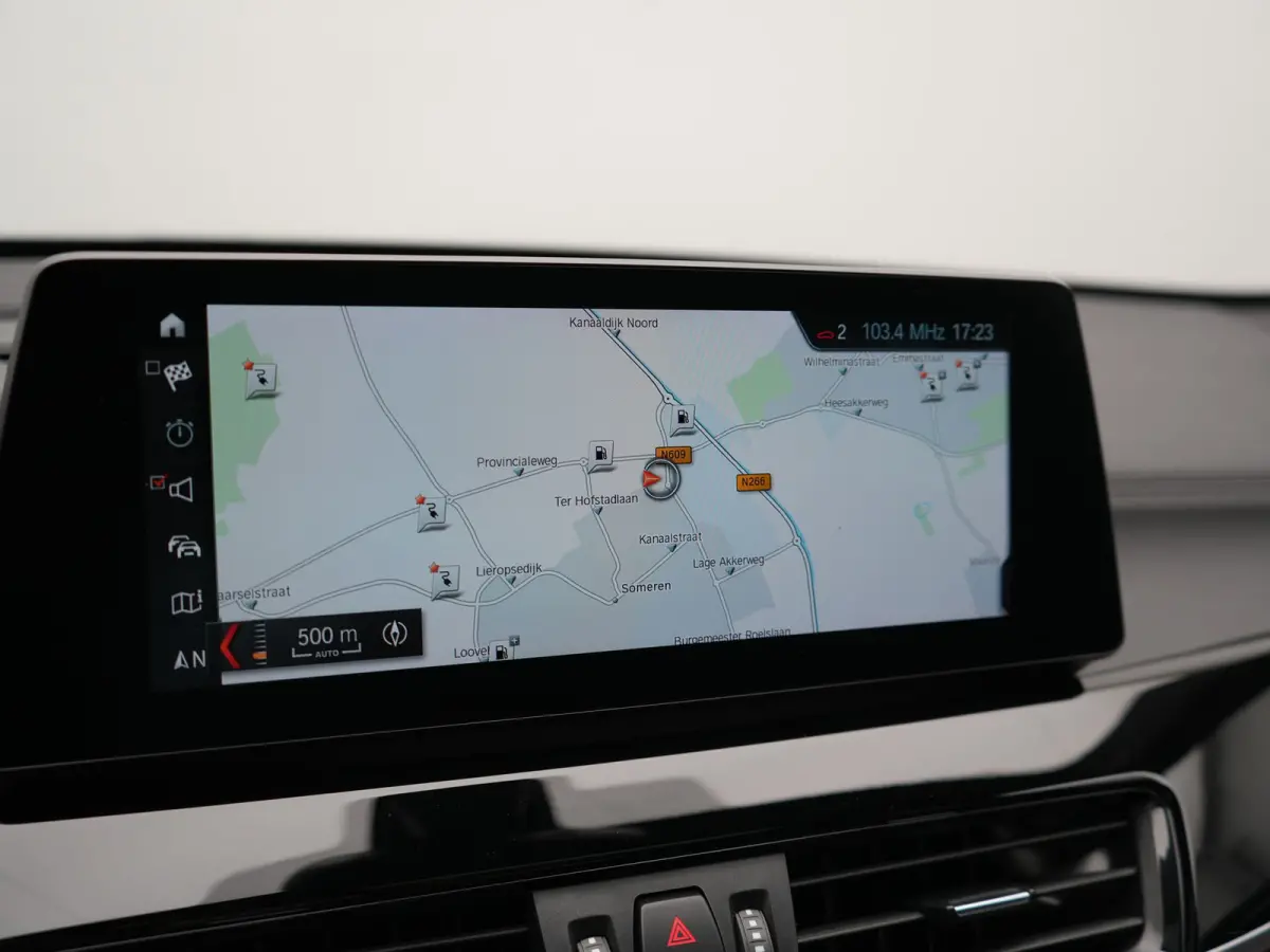 xDrive25e xLine PHEV 221pk Dealer O.H | Panodak | Adaptive Cruise | Camera | Head Up | Lederen Sportstoelen Memory & Verwarmd | Hifi Audio | Lane Assist | Sfeerverlichting | Navigatie | DAB 