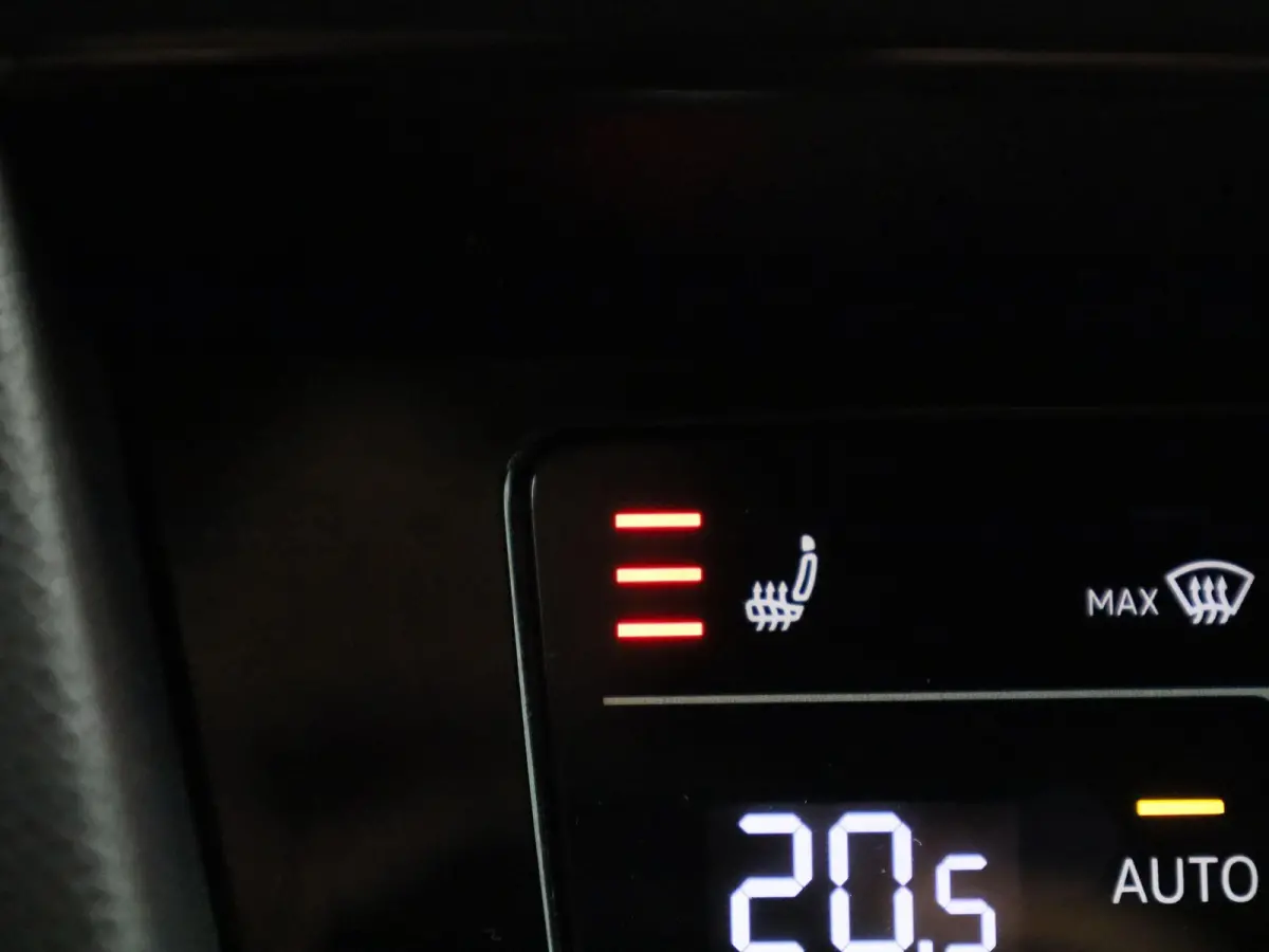 1.5 TSI R-Line Business + AUTOMAAT | NAVIGATIE | CAMERA | MASSAGE | STOELVERWARMING