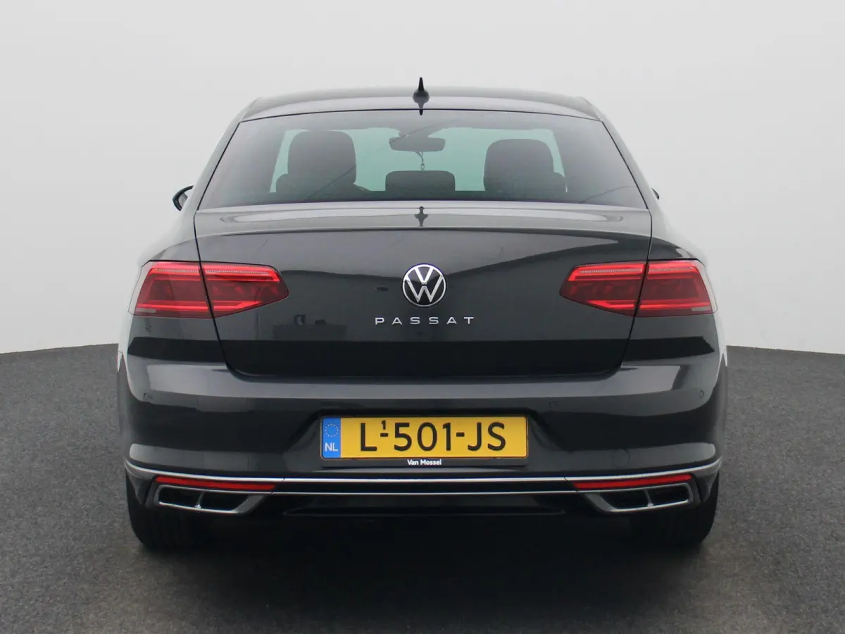 1.5 TSI R-Line Business + AUTOMAAT | NAVIGATIE | CAMERA | MASSAGE | STOELVERWARMING