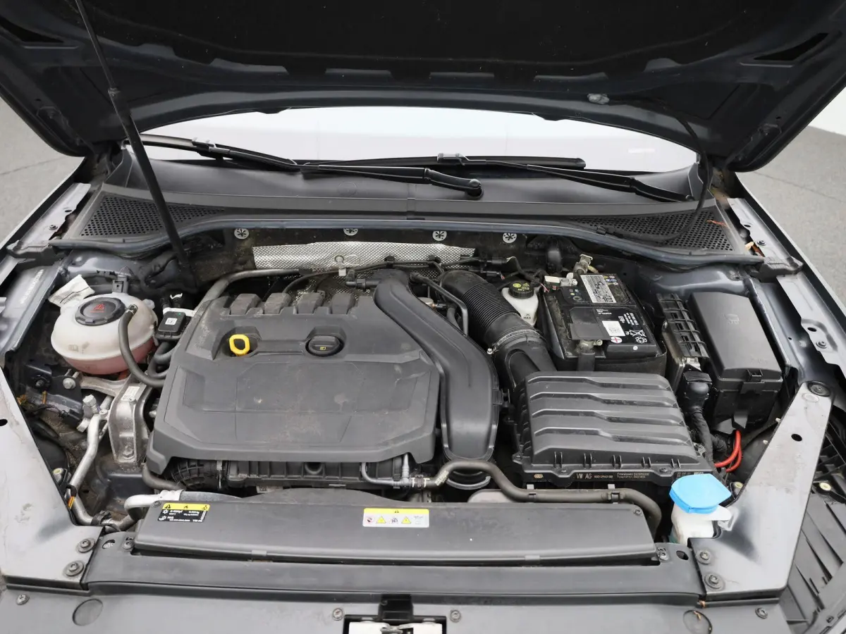 1.5 TSI R-Line Business + AUTOMAAT | NAVIGATIE | CAMERA | MASSAGE | STOELVERWARMING