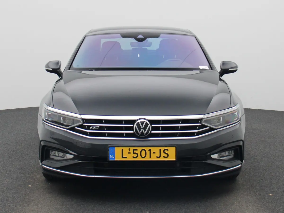 1.5 TSI R-Line Business + AUTOMAAT | NAVIGATIE | CAMERA | MASSAGE | STOELVERWARMING