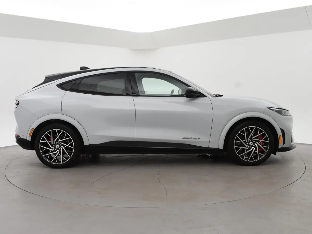 GT EXTENDED AWD 98 KWH 487 PK SOH 92% BTW + BREMBO | 20 INCH | B&O | PANORAMA