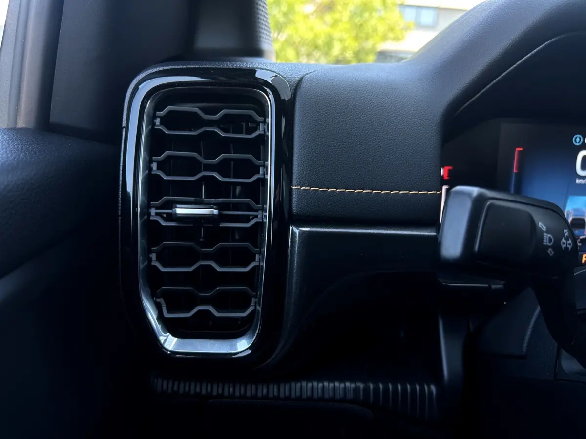 2.0 EcoBlue Wildtrak | Trekhaak | 360 camera | Stoelverwarming | Cruise Control