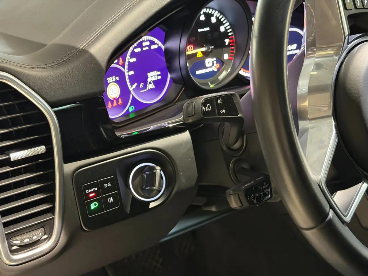 3.0 E-Hybrid|Pano|360|HUD|BOSE|Memory|