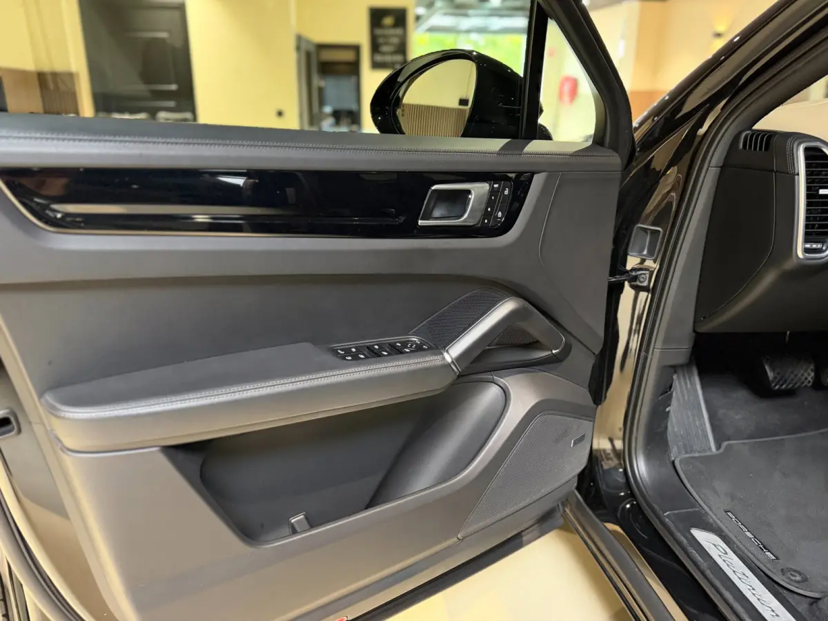 3.0 E-Hybrid|Pano|360|HUD|BOSE|Memory|