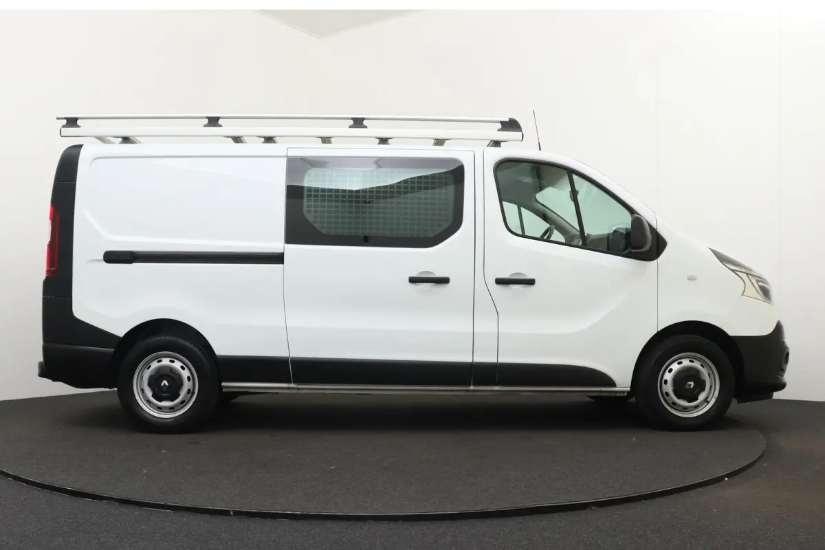 2.0 dCi 120 T29 L2H1 Comfort Trekhaak Imperiaal betonplex vloer