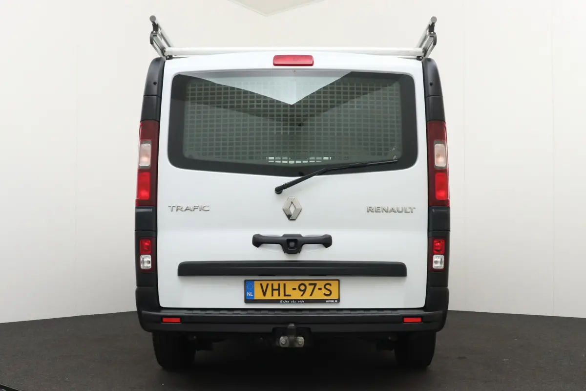 2.0 dCi 120 T29 L2H1 Comfort Trekhaak Imperiaal betonplex vloer