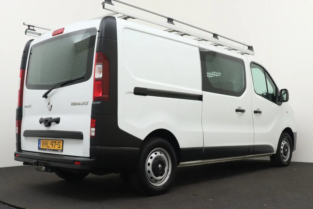 2.0 dCi 120 T29 L2H1 Comfort Trekhaak Imperiaal betonplex vloer