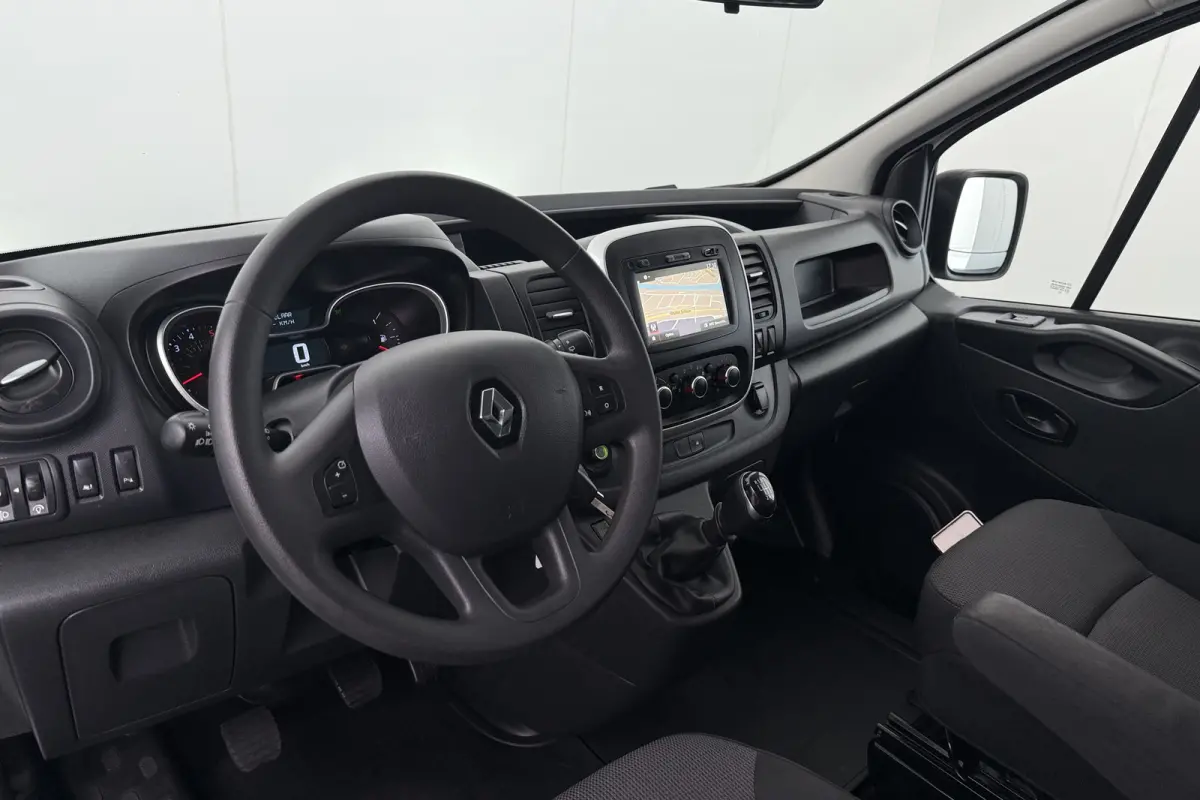 2.0 dCi 120 T29 L2H1 Comfort Trekhaak Imperiaal betonplex vloer